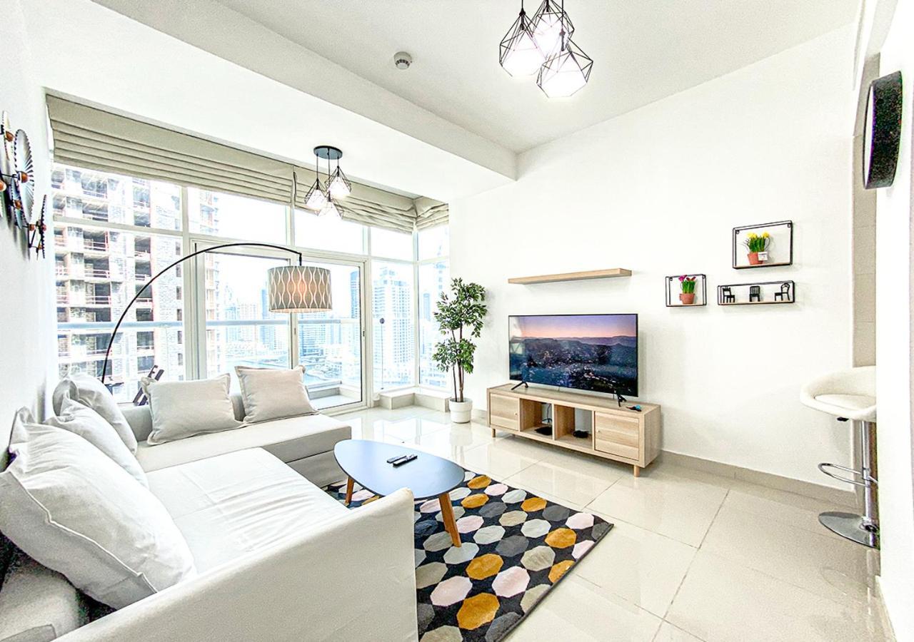 Walk To The Beach Or Enjoy The Amazing View From The Balcony Apartamento Dubai Exterior foto