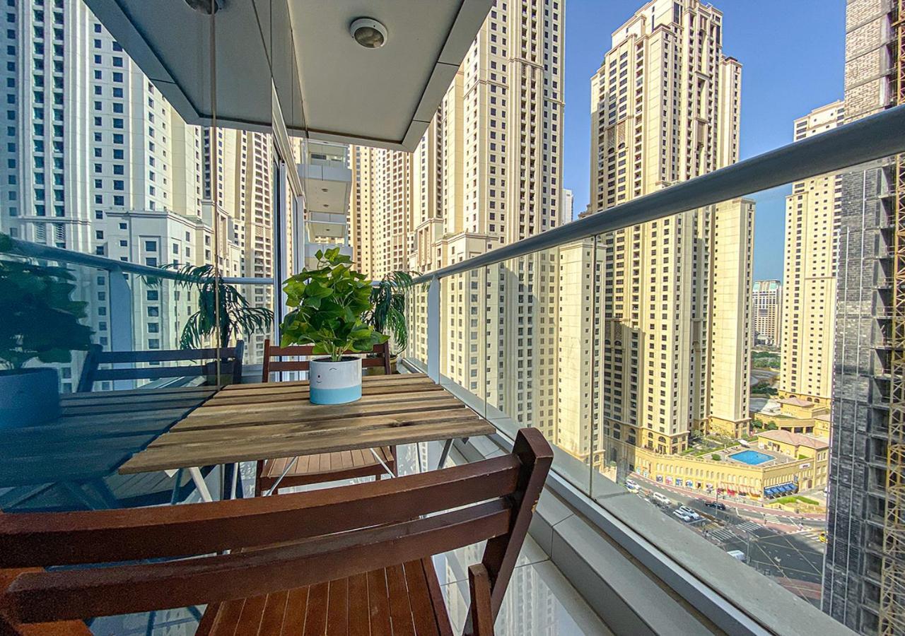 Walk To The Beach Or Enjoy The Amazing View From The Balcony Apartamento Dubai Exterior foto