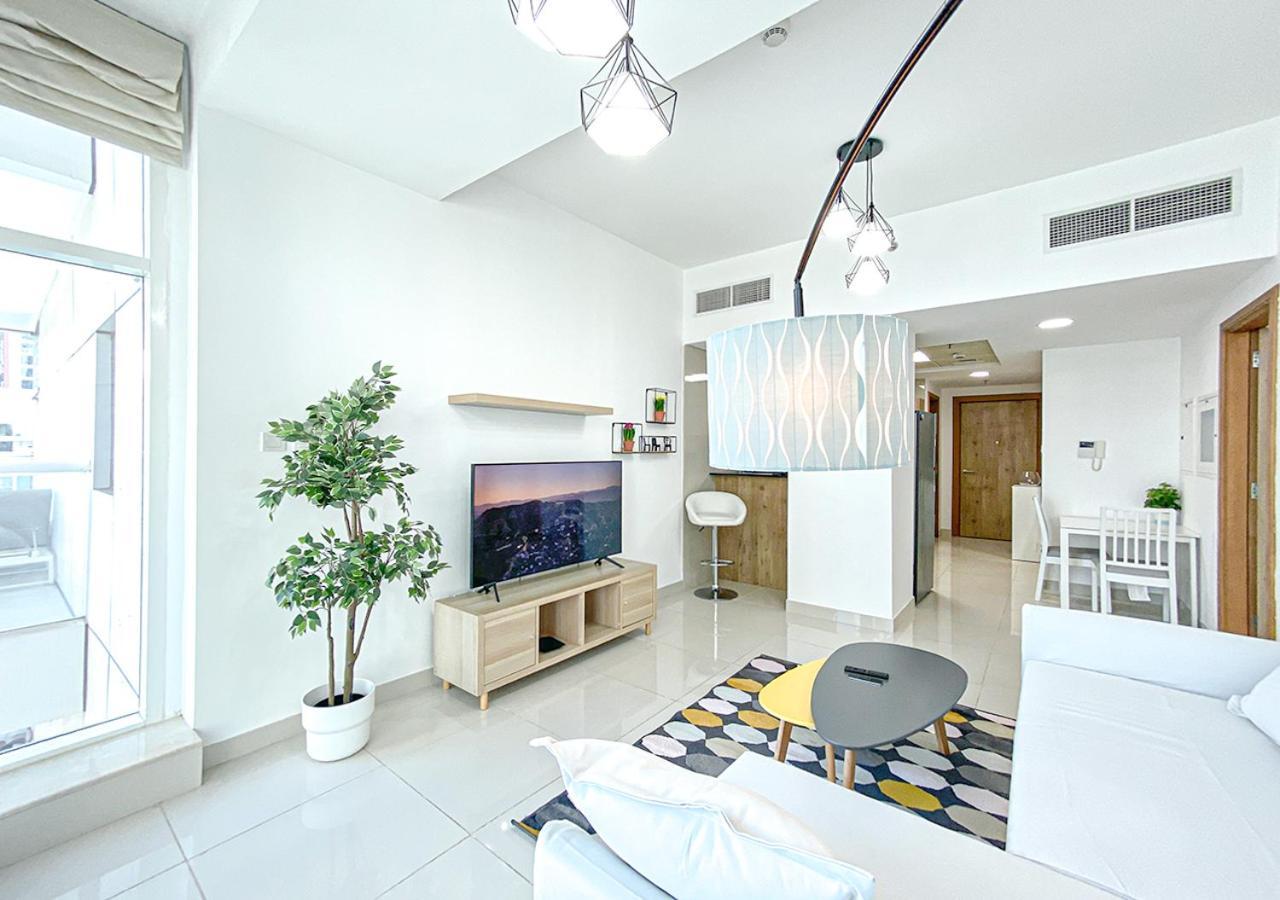 Walk To The Beach Or Enjoy The Amazing View From The Balcony Apartamento Dubai Exterior foto